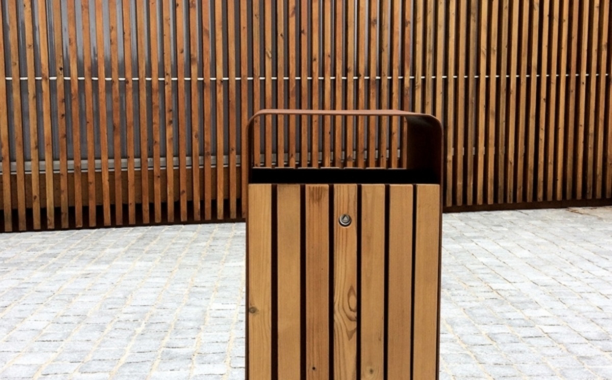 Mobiliário urbano com Lunawood